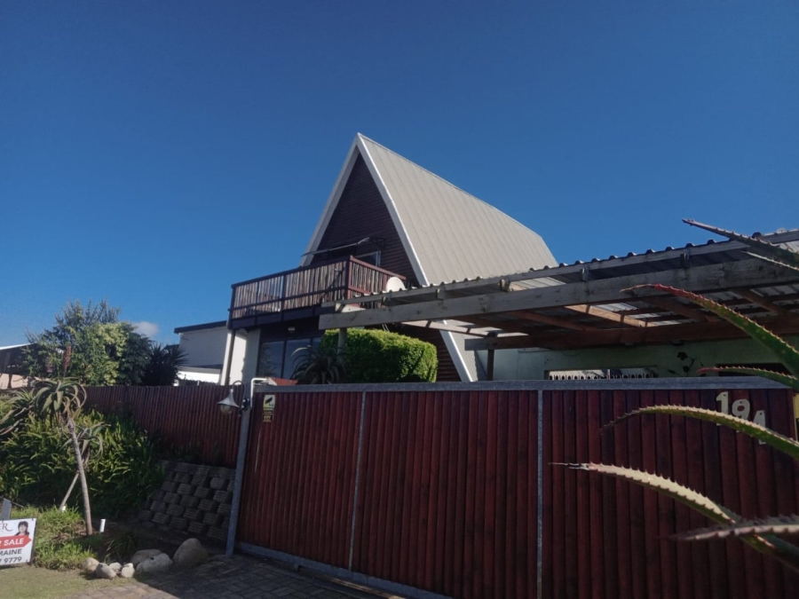 4 Bedroom Property for Sale in Aston Bay Eastern Cape
